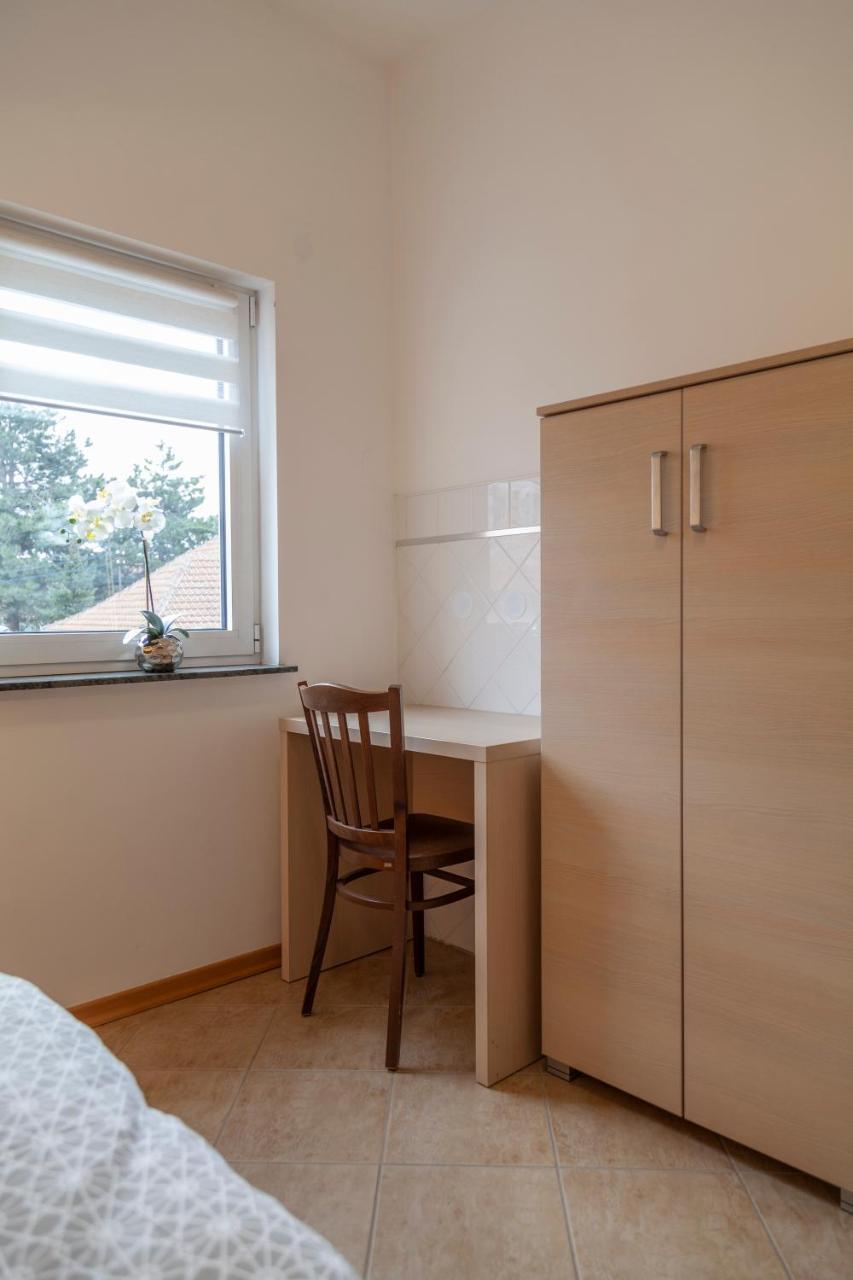 Dc Executive Homes ノヴィ・サド エクステリア 写真