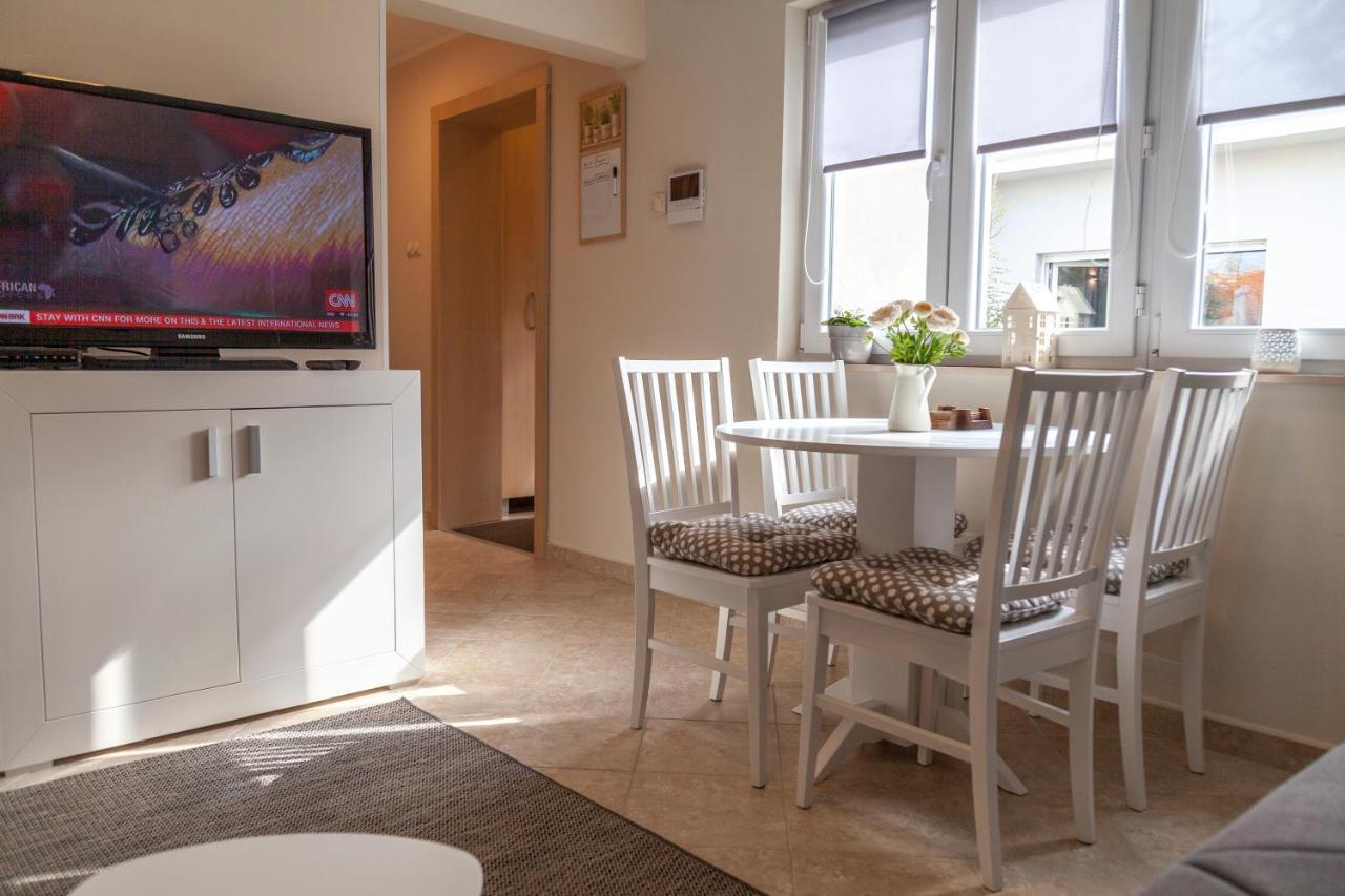 Dc Executive Homes ノヴィ・サド エクステリア 写真